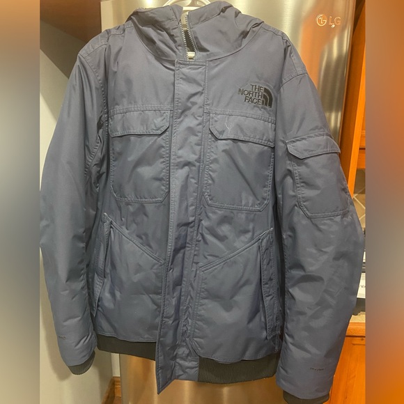 The North Face Bomber Winter Jacket - Picture 3 of 4